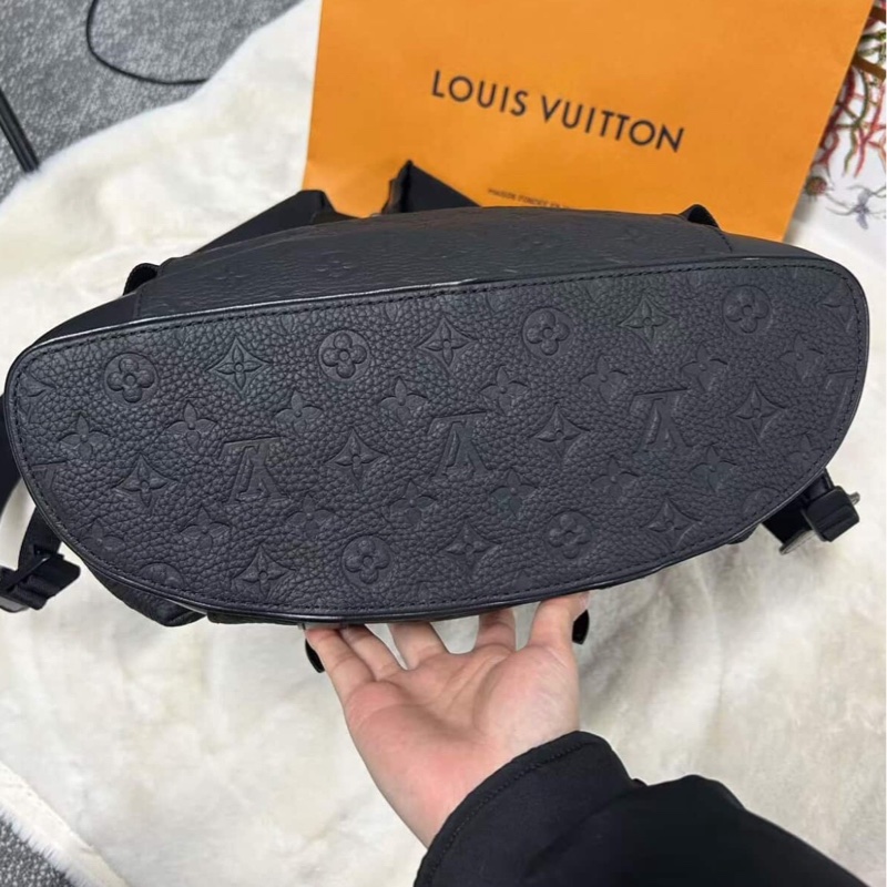 LV M55699 Christopher MM-9