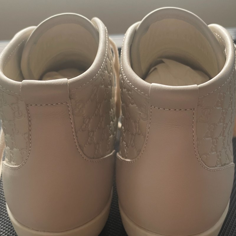 Gucci 奶油白皮革老花壓紋 休閒鞋 40號-1