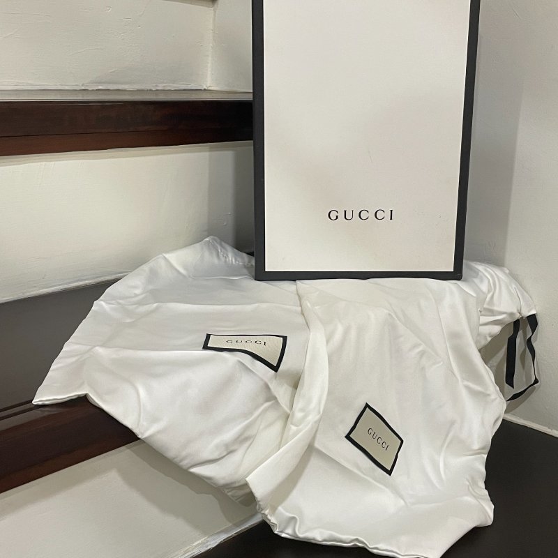 Gucci 奶油白皮革老花壓紋 休閒鞋 40號-6