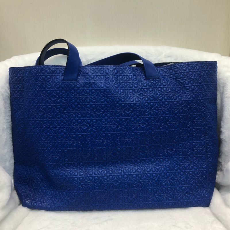 Loewe 藍色壓紋緹花Tote XC066-1