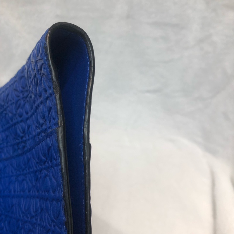 Loewe 藍色壓紋緹花Tote XC066-11