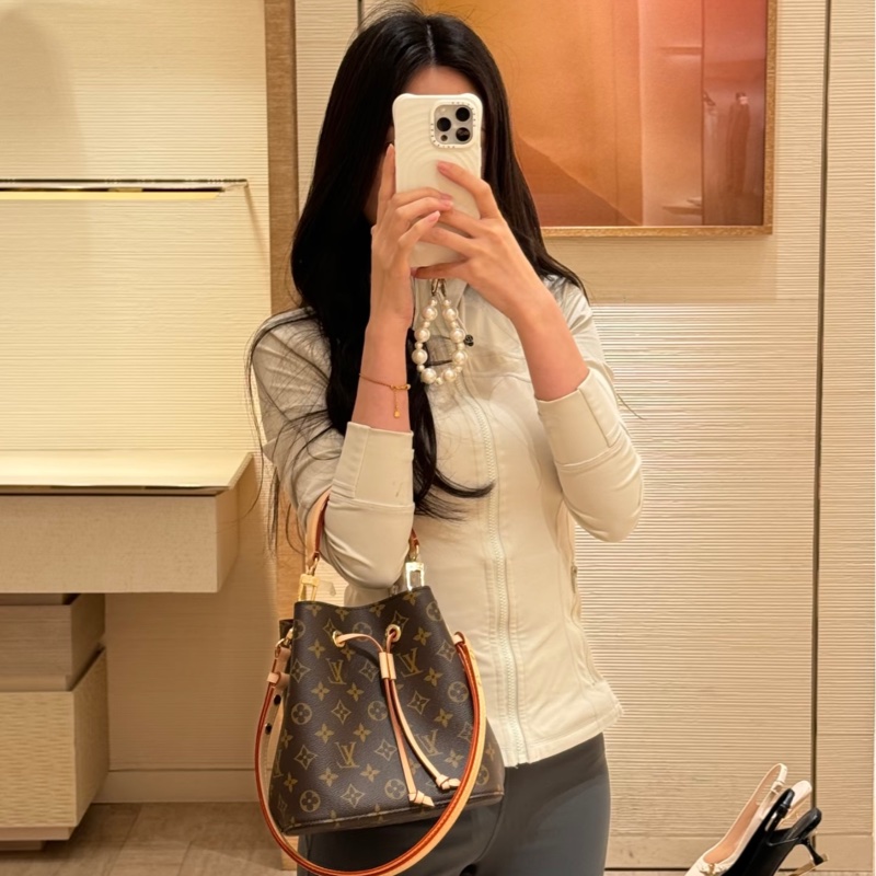 Louis Vuitton LV 路易威登 NeoNoe BB 水桶包 M46581-5