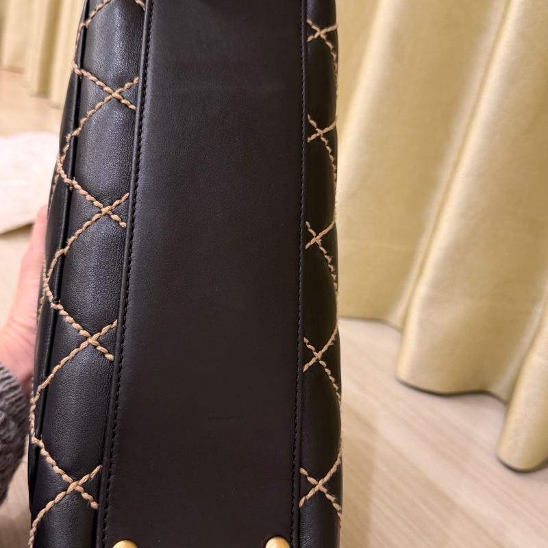 香奈兒中古款外縫線保齡球手提包-2