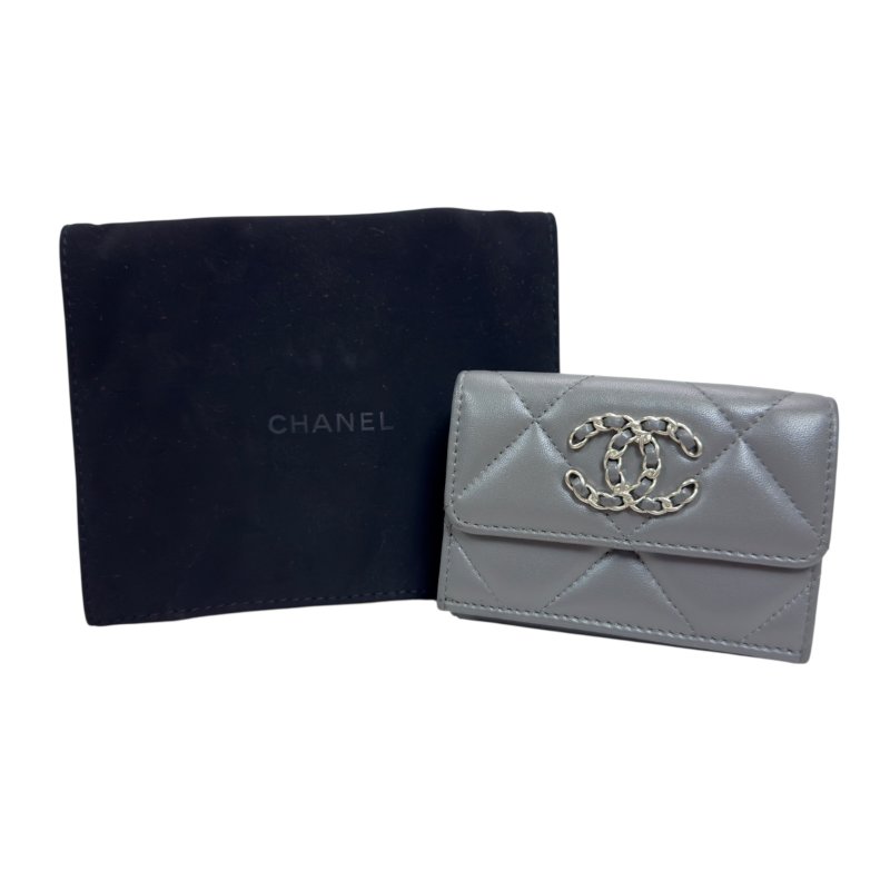CHANEL 19 多摺 迷你銀包-0