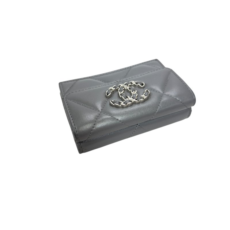 CHANEL 19 多摺 迷你銀包-10