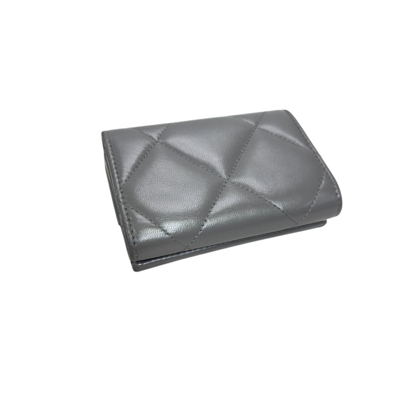 CHANEL 19 多摺 迷你銀包-14