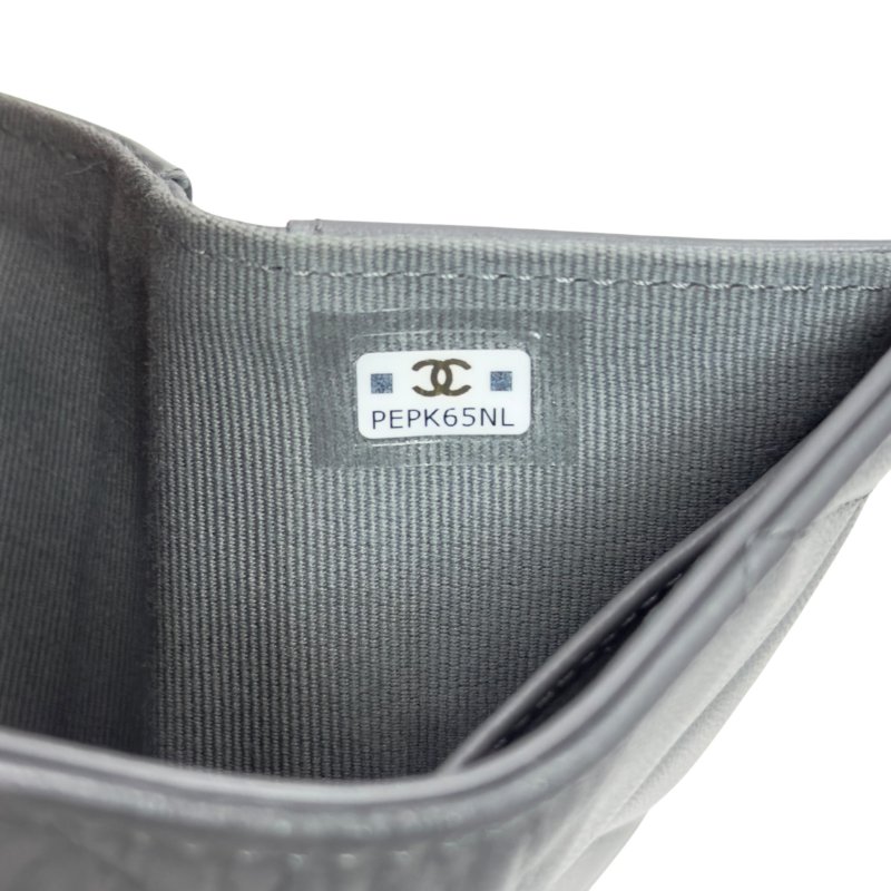 CHANEL 19 多摺 迷你銀包-26