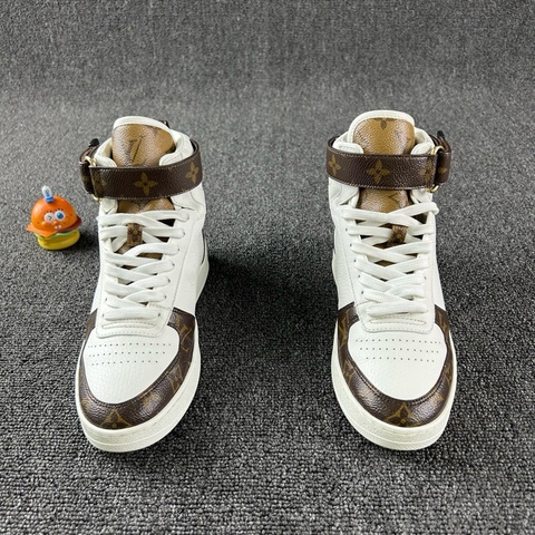 98新Louis Vuitton路易威登白棕老花高幫板鞋 尺碼:36.5