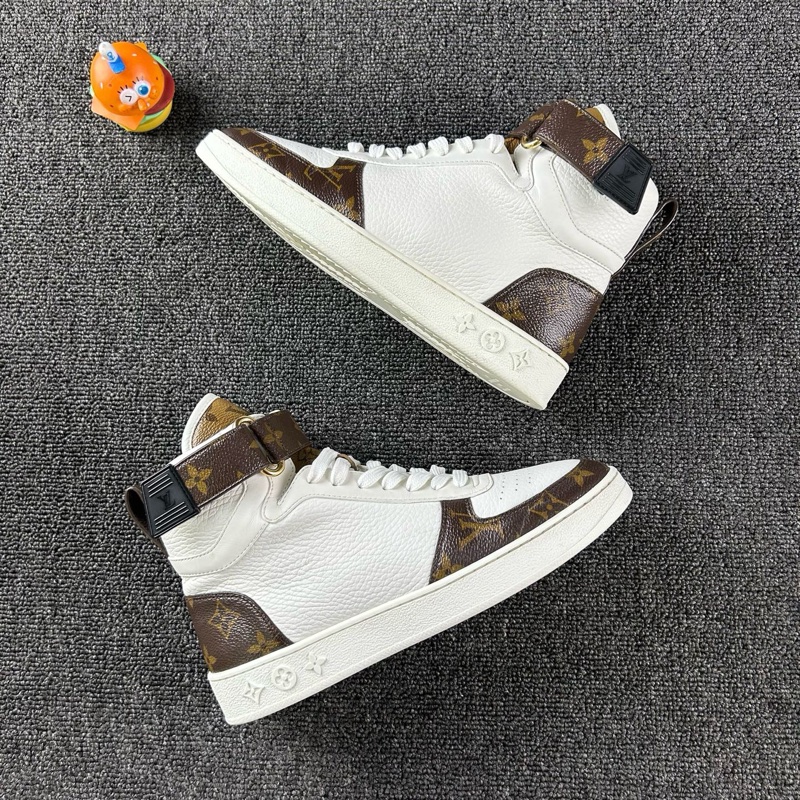 98新Louis Vuitton路易威登白棕老花高幫板鞋 尺碼:36.5-3