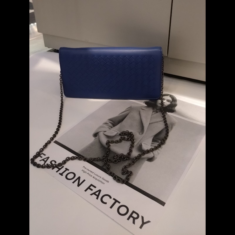 Bottega Veneta 藍皮編織鍊帶小包-0