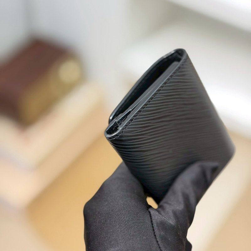 🏷LV 路易威登．Twist 水波紋三折短夾 M63322/客人寄賣-6