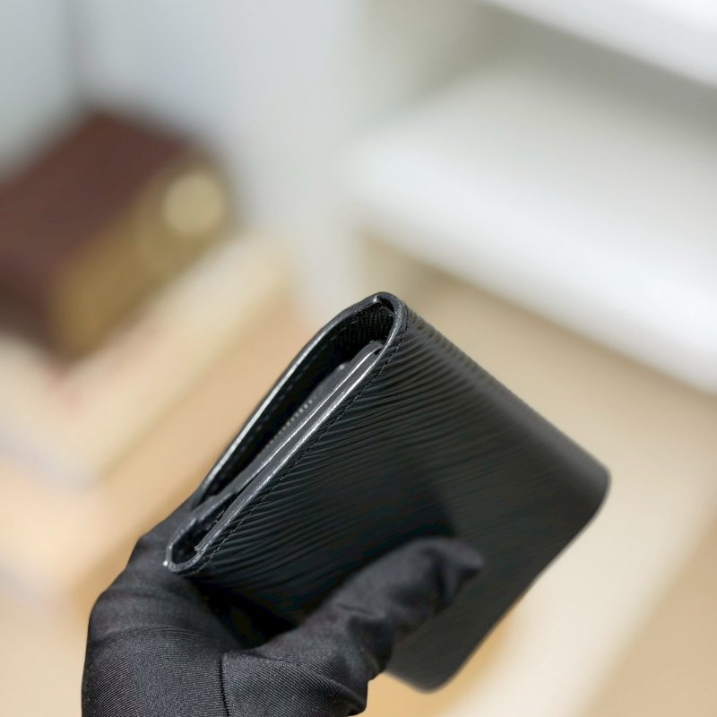 🏷LV 路易威登．Twist 水波紋三折短夾 M63322/客人寄賣-10