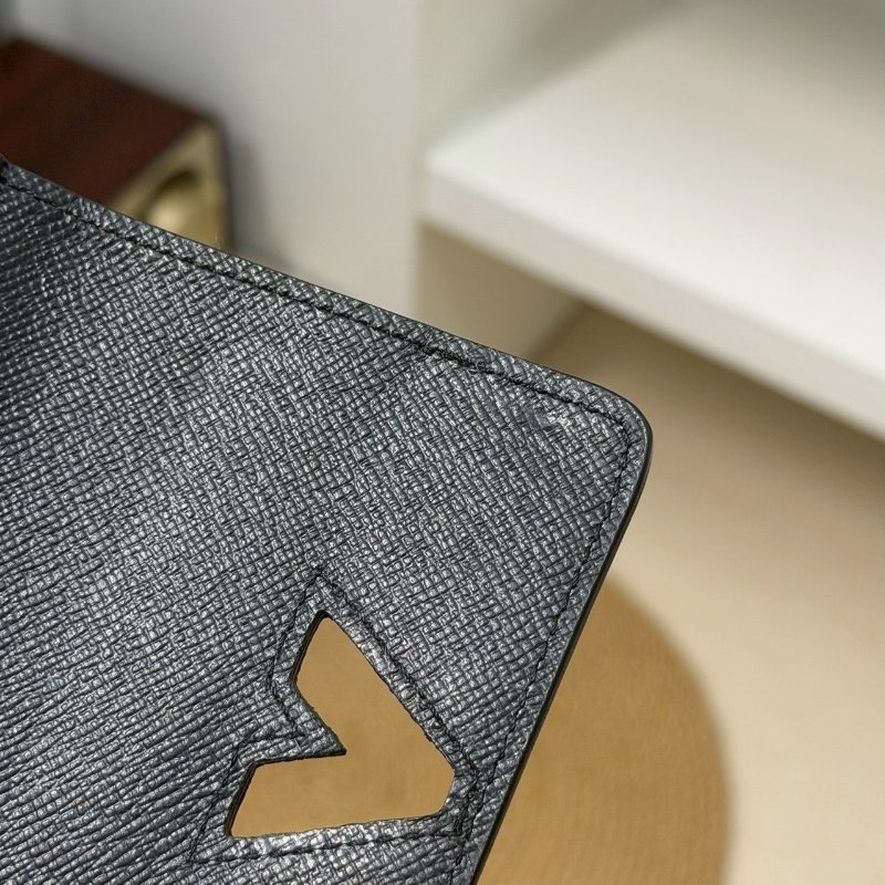 🏷LV 路易威登．Twist 水波紋三折短夾 M63322/客人寄賣-21