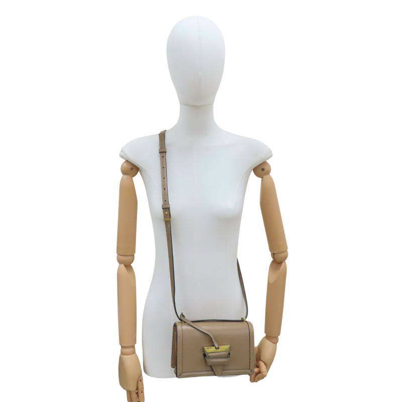 卡其色 牛皮 Barcelona Mini 肩背包【LOEWE 羅威】 302.74NP39-7