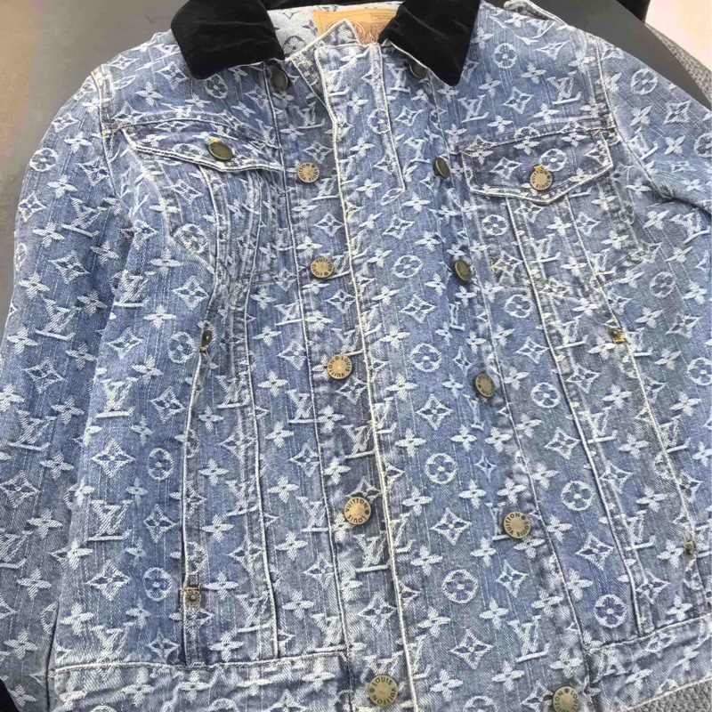 98新 LV滿印牛仔外套中古40碼-0