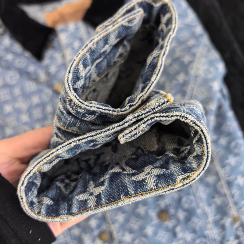 98新 LV滿印牛仔外套中古40碼-7