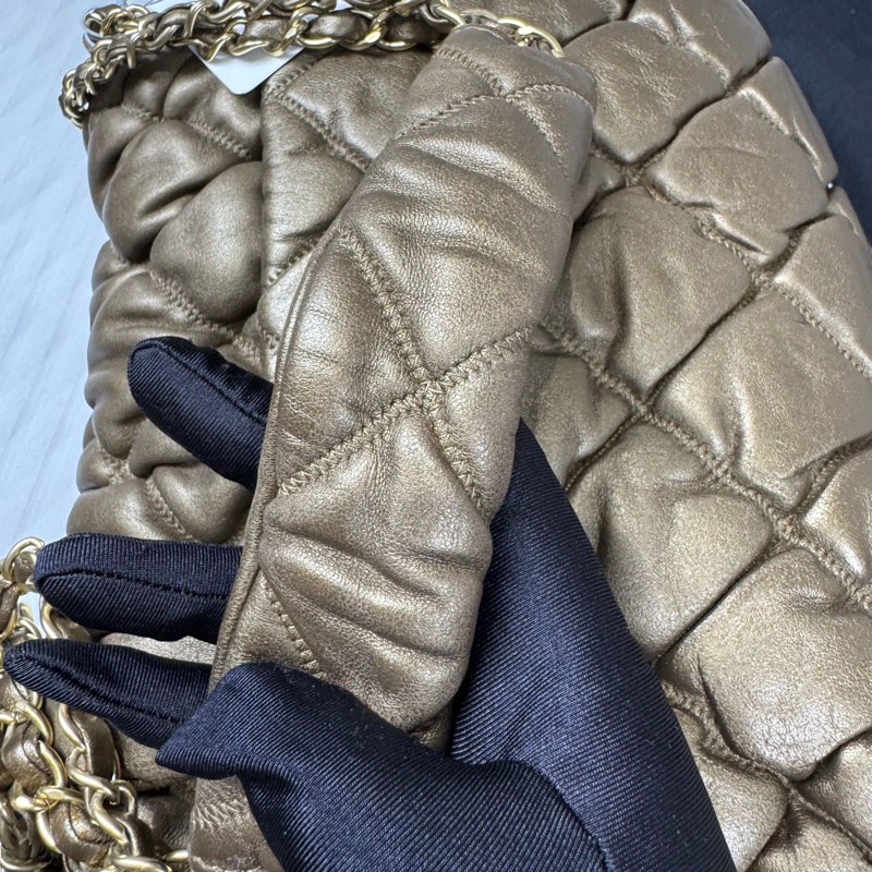 Chanel 雲朵泡芙單肩包古銅色稀有款式-5