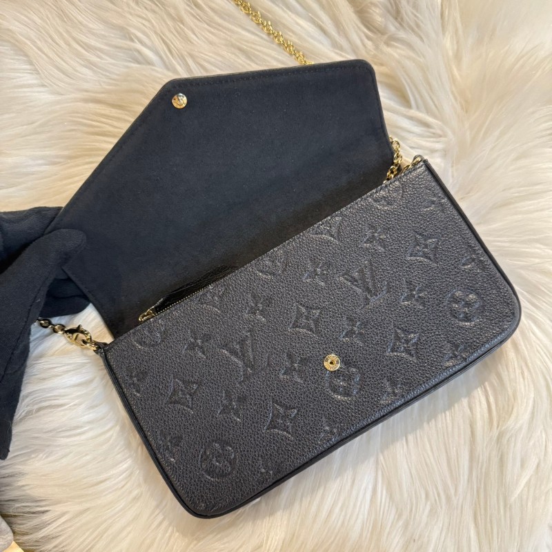 LV 三合一黑壓紋鍊包-1