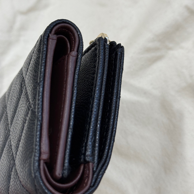 【CHANEL 香奈兒】經典菱格拉鍊短夾-9