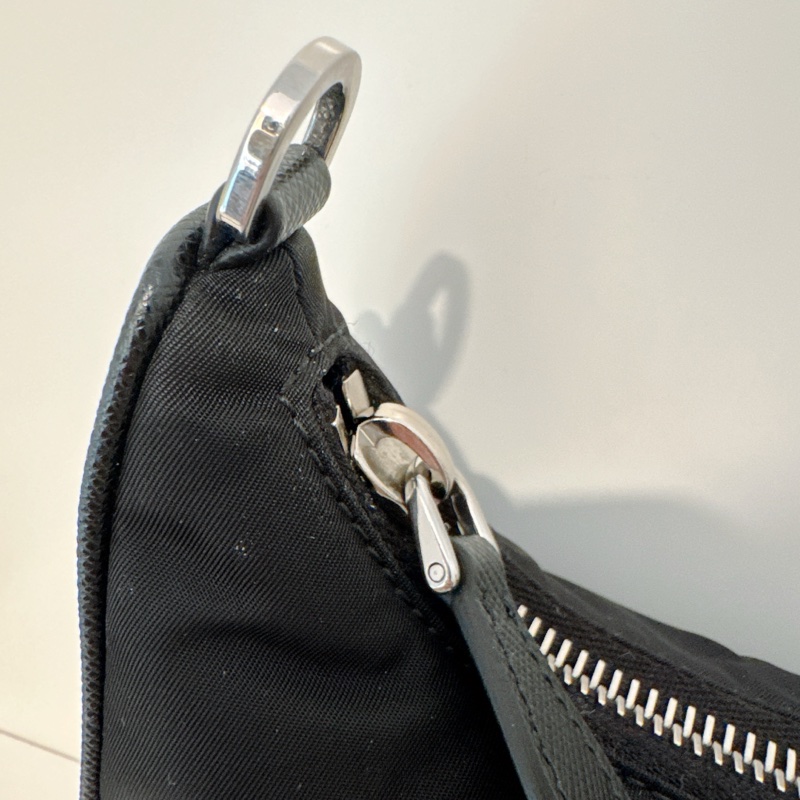 PRADA HOBO 經典三合一尼龍包 (1BH204) Prada Re-Edition 2005 Re-Nylon 手袋-24