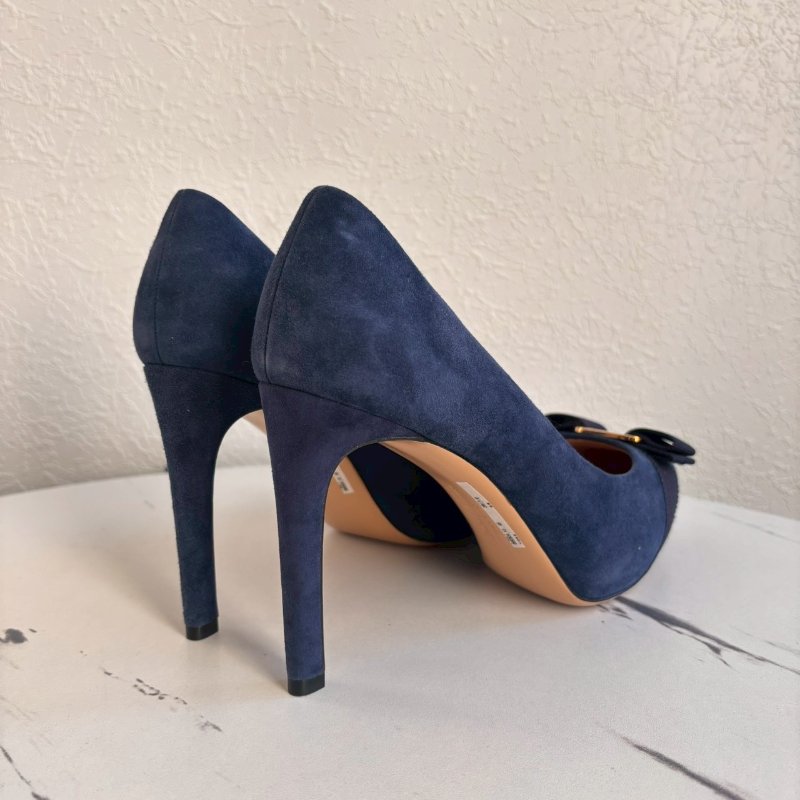 Ferragamo 極濃藍麂皮蝴蝶結細高跟鞋-1