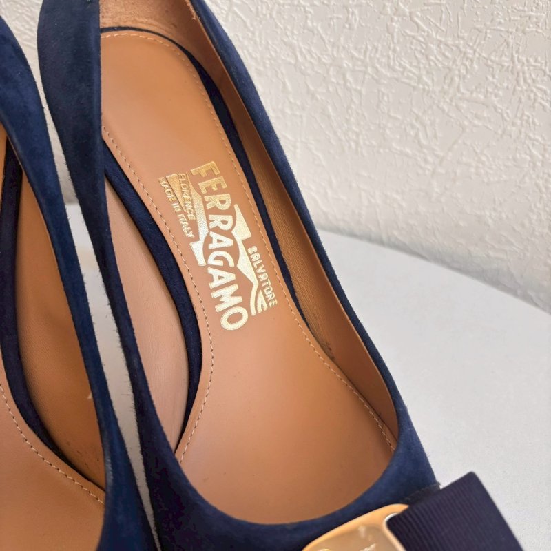 Ferragamo 極濃藍麂皮蝴蝶結細高跟鞋-10