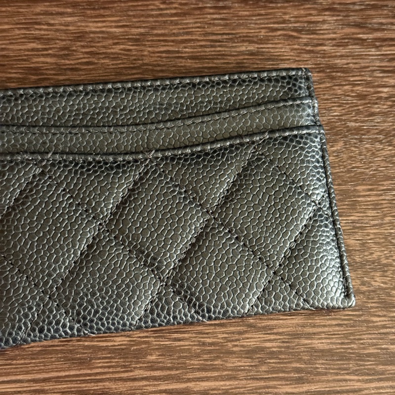 Chanel二手荔枝皮黑金卡片夾-2