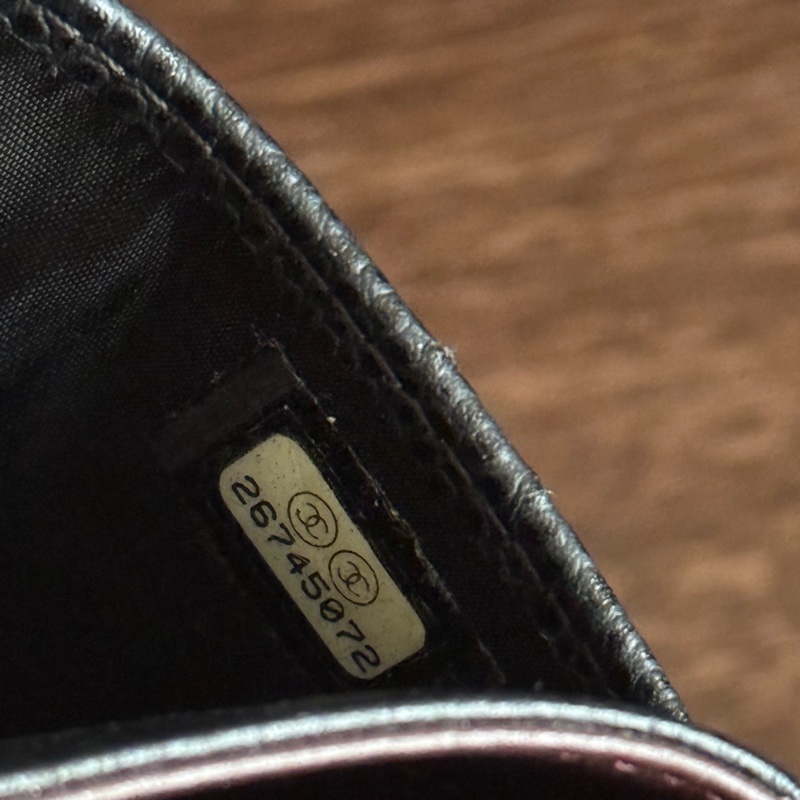 Chanel二手荔枝皮黑金卡片夾-48