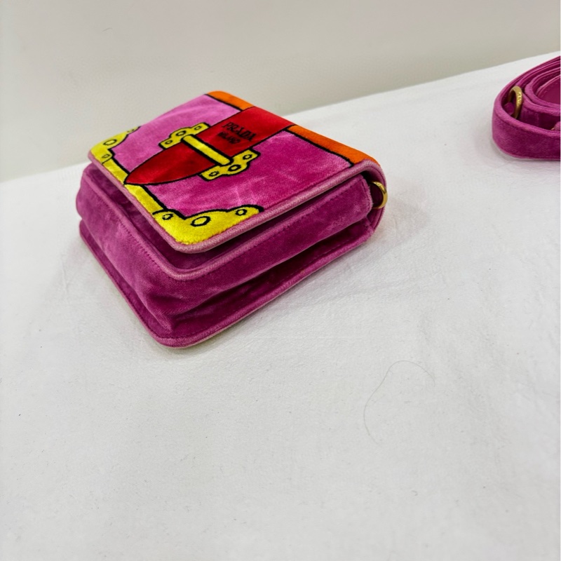 Prada/普拉達 Cahier velver 宮廷系列 珍藏系列 絲絨拼色斜背包 尺寸:20*14*6cm-5