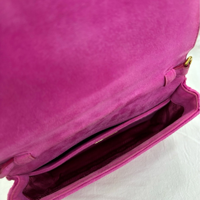 Prada/普拉達 Cahier velver 宮廷系列 珍藏系列 絲絨拼色斜背包 尺寸:20*14*6cm-8