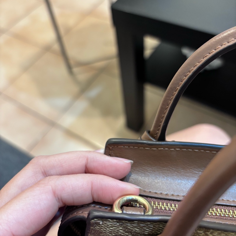 Coach蔻馳 Andrea Mini 經典老花皮革手提/斜背包-16