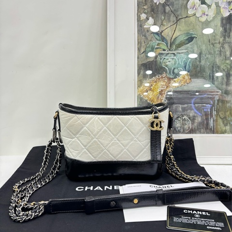 Chanel香奈兒 熊貓黑白拼色菱格紋小號流浪包 26開 有購證