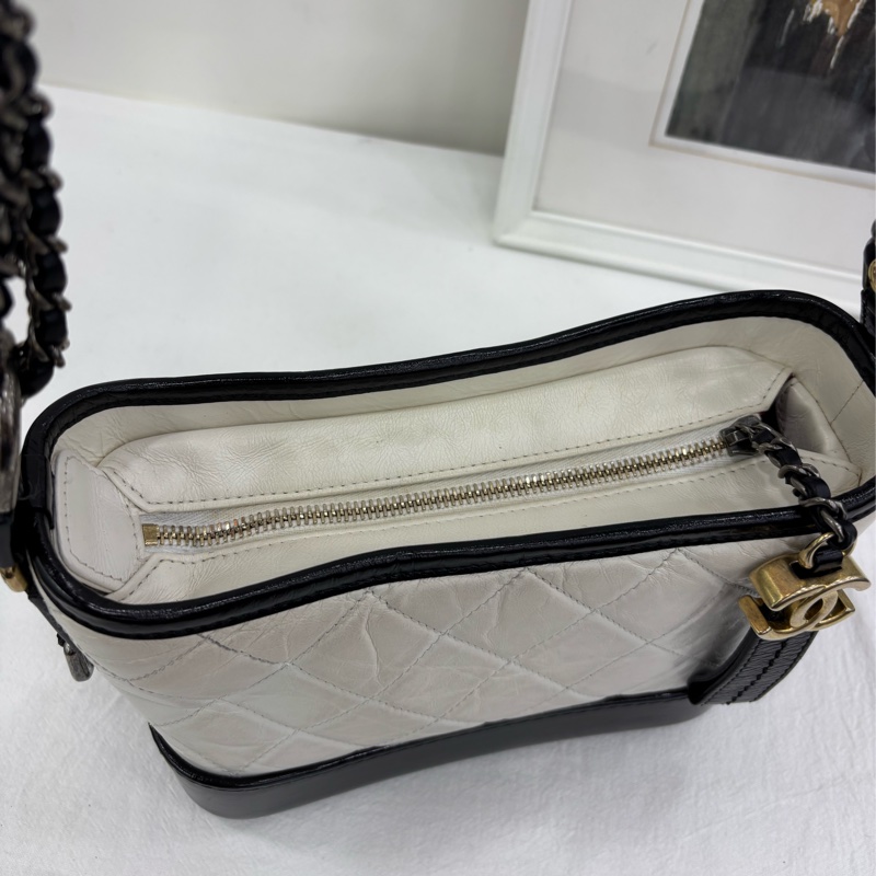 Chanel香奈兒 熊貓黑白拼色菱格紋小號流浪包 26開 有購證-4