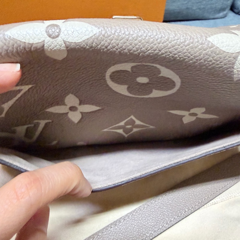 LV Diane 法棍包斑鳩灰 M46583 二手新-12