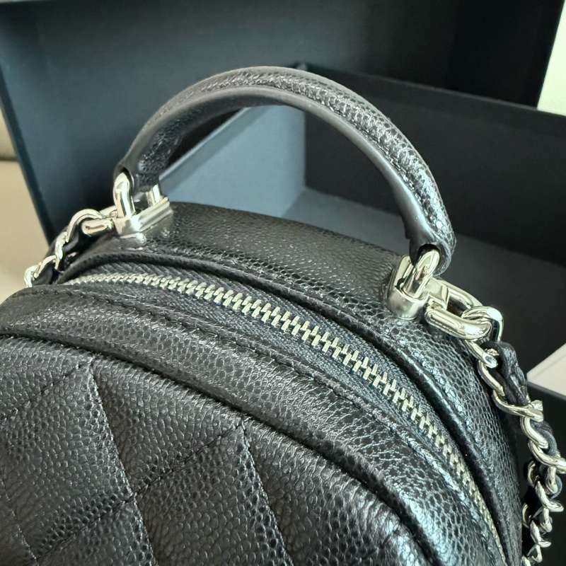 「M.Y精品」 Chanel 小香 膠膜在小書包 後背包  手提包 台灣購證-11
