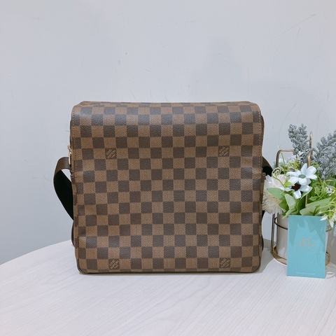 TK1892 LOUIS VUITTON 路易威登經典棋盤紋肩帶包包NAVIGLIO MESSENGER BAG DAMIER EBENE