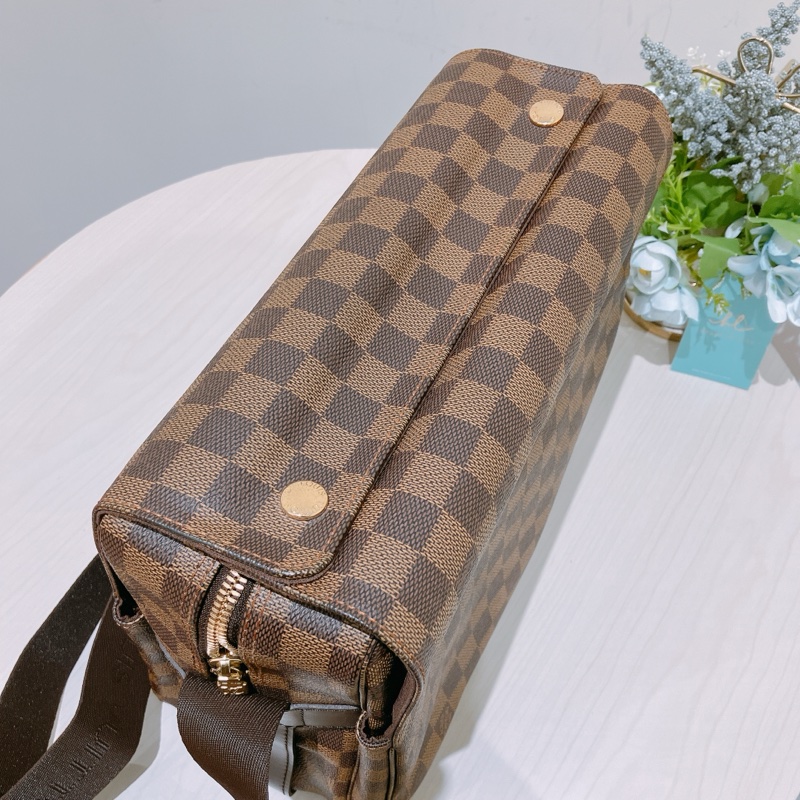 TK1892 LOUIS VUITTON 路易威登經典棋盤紋肩帶包包NAVIGLIO MESSENGER BAG DAMIER EBENE-18