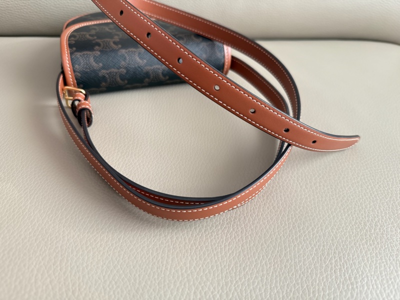 「M.Y精品」 Celine 凱旋門 mini 馬鞍包 經典老花-6