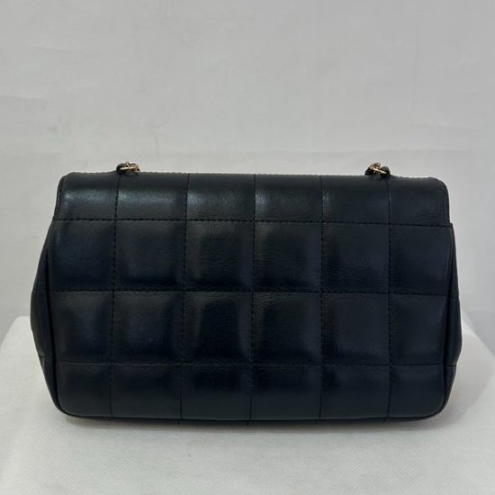 CHANEL 黑羊皮方格金鍊包 MINI-3