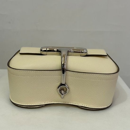 HERMES奶昔白銀釦Epsom Della-4