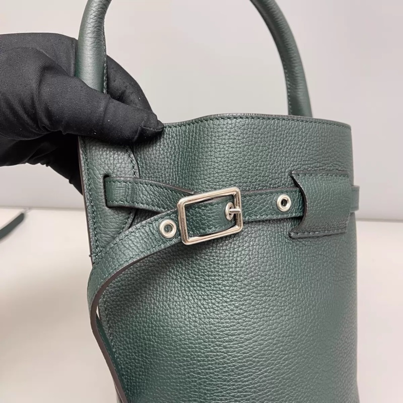 Celine賽琳 新標nano墨綠色牛皮荔枝紋水桶包-4