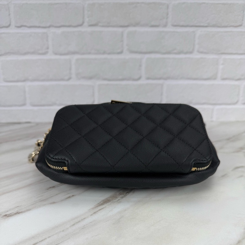 香奈兒 Chanel 荔枝牛皮胸前包 /腰包 黑色淡金釦-9