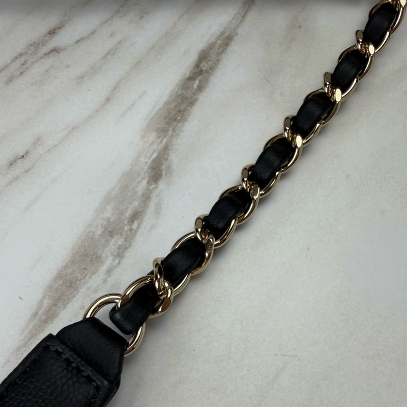 香奈兒 Chanel 荔枝牛皮胸前包 /腰包 黑色淡金釦-14