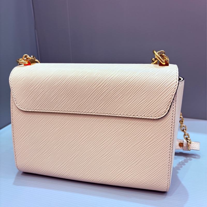 Lv 基本款epi 奶昔白 twist口蓋包-6