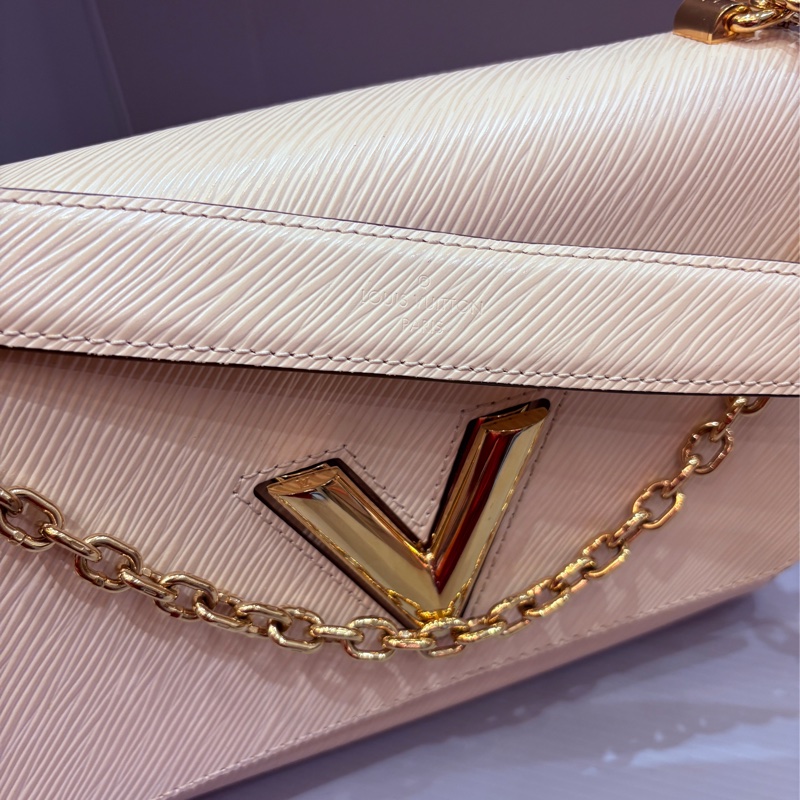 Lv 基本款epi 奶昔白 twist口蓋包-21