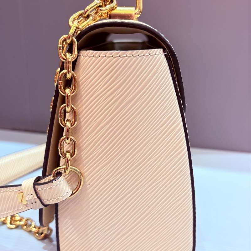 Lv 基本款epi 奶昔白 twist口蓋包-26