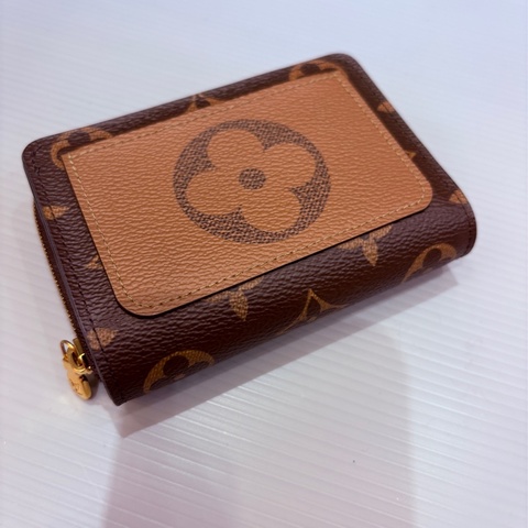 Lv 雙色對開拉鍊皮夾