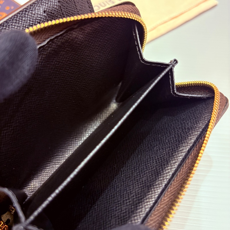 Lv  雙色對開拉鍊皮夾-10