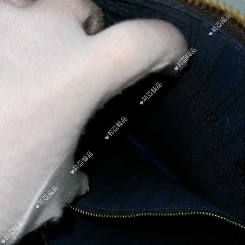 莉亞精品♡ LV 黑壓紋行李袋GM 二手美包-16