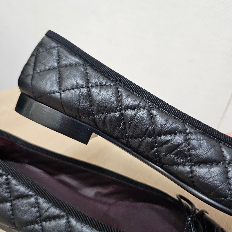 [超甜價好物☺️] Chanel黑小牛皮菱格蝴蝶結根鞋-5